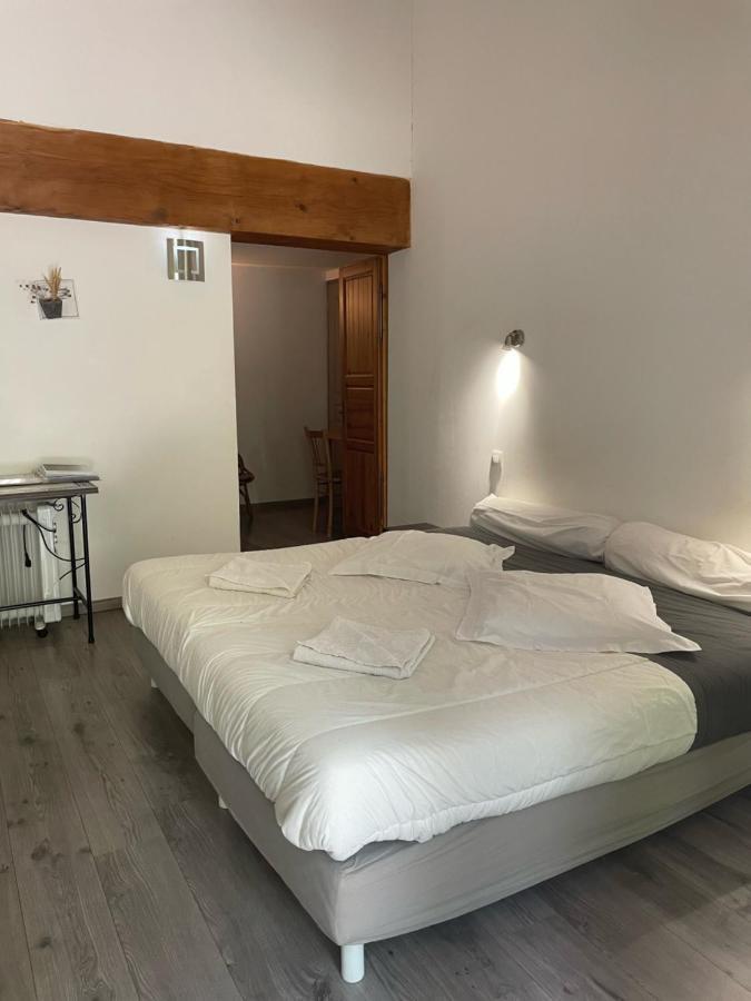 Domaine Les Cascades Bed & Breakfast Ribaute Dış mekan fotoğraf
